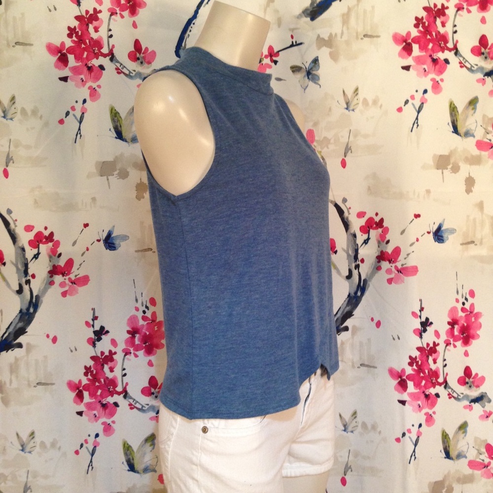 Tresics Blue Soft Sleeveless Top Size M - Picture 4 of 7